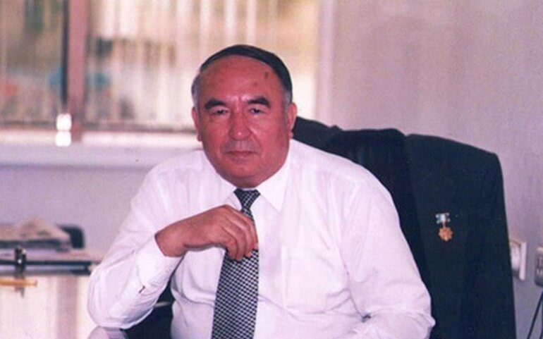 Erkin Vohidov she’rlari to’plami